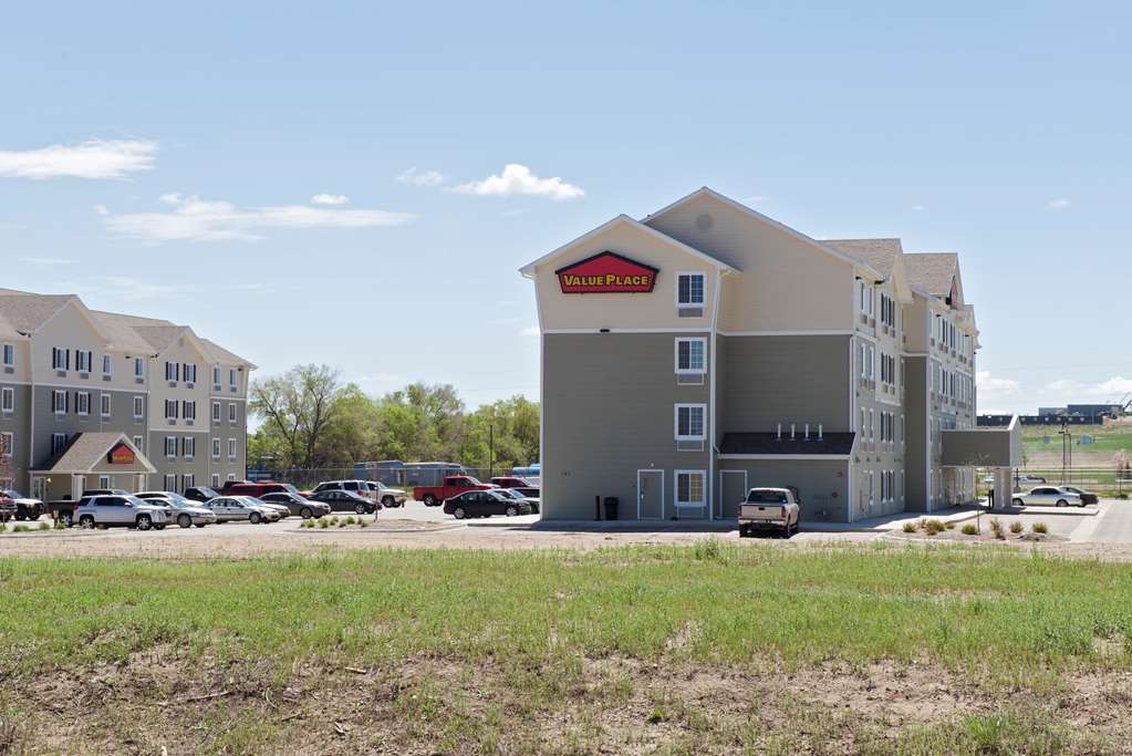 Woodspring Suites Williston Eksteriør bilde