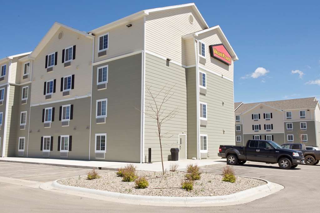 Woodspring Suites Williston Eksteriør bilde
